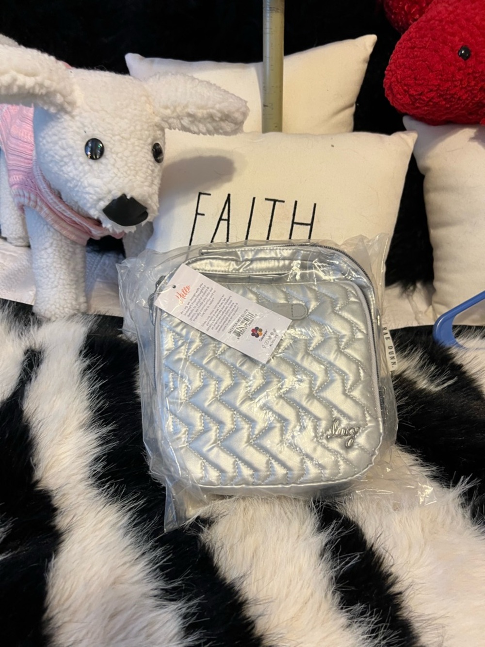 lug Silver Quilted Chevron Crossbody Bag with RFID - Picture 6 of 6